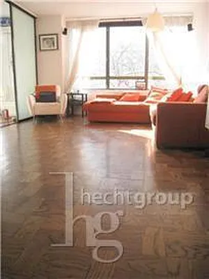 Rented by Hecht Group | media 40