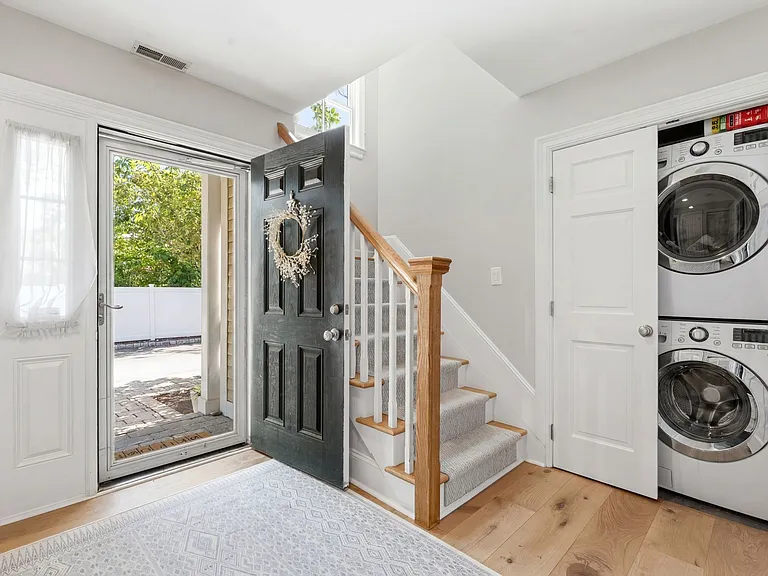 66 S Fullerton Ave #8 — Photo 12