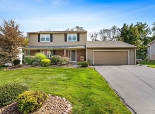 110 Lake Country Dr, Syracuse, NY 13209