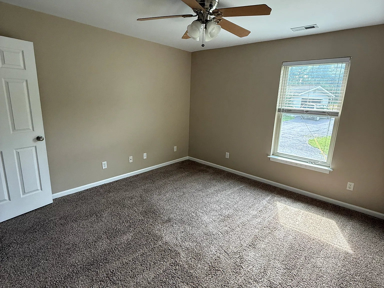 Country Club Rd, Fairmont — Photo 4