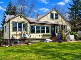 1593 S Creek Rd, Derby, NY 14047