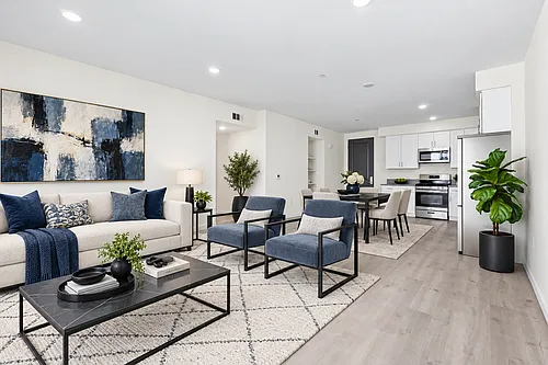 Floor plan 305