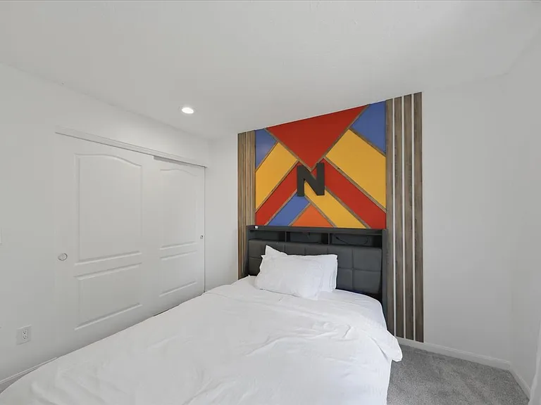 5920 Thornberry Ct — Photo 43