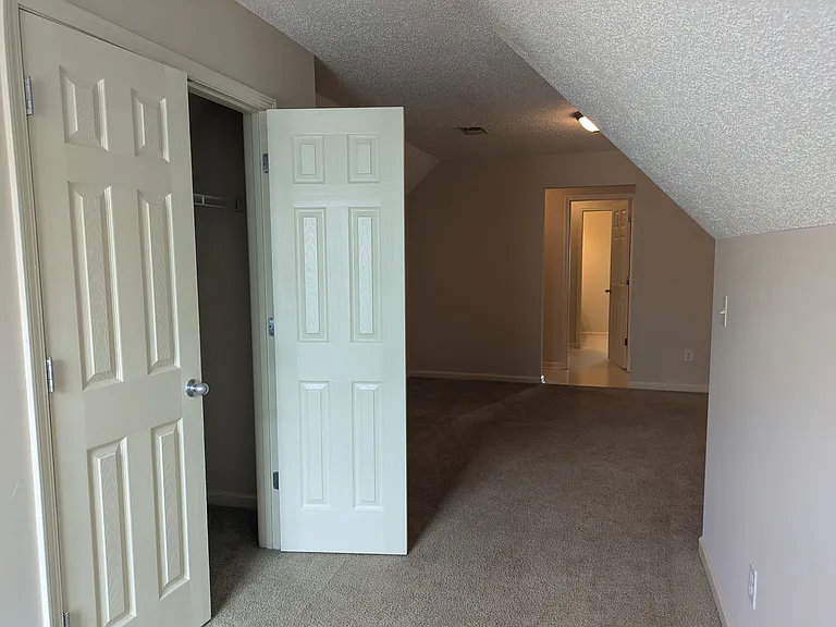 108 Blue Spruce Dr — Photo 28
