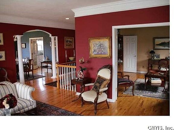 4th image of 5219 Hook Cir