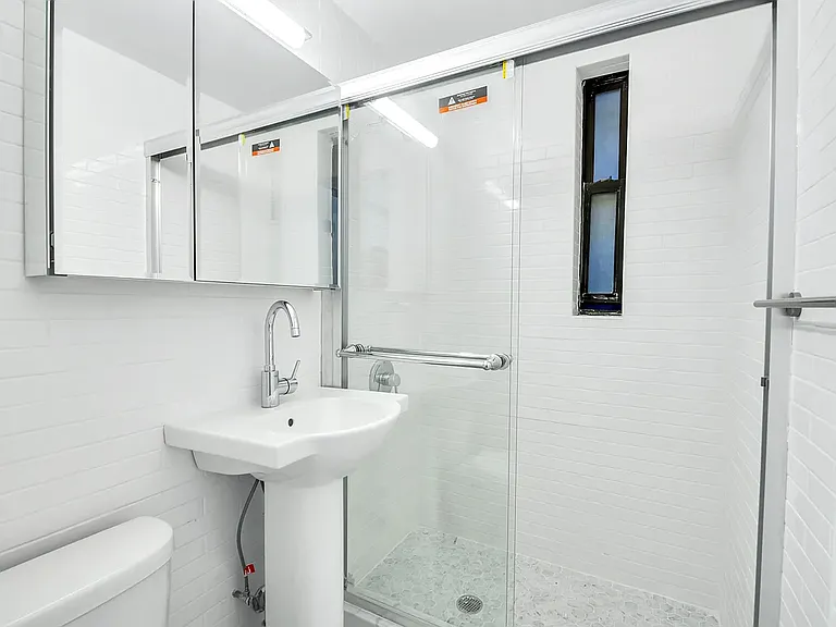 414 W 49th St #4D — Photo 6