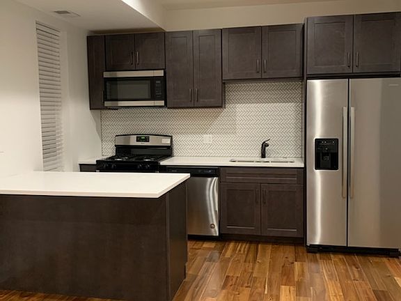 4th image of 1842 N Talman Ave #2
