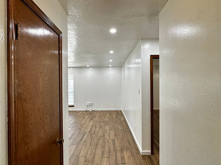 6509 SW Oak Cliff Ave — Photo 4