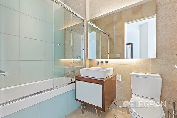 Sold by (Legacy) Elegran | media 20