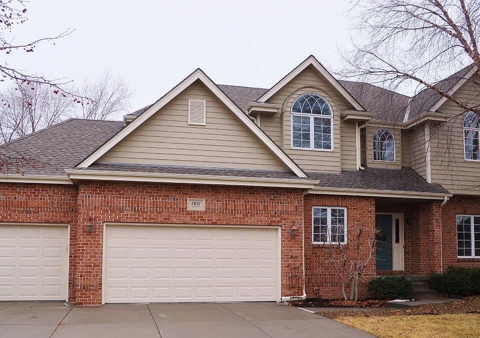 1st image of 7821 Amelia Dr