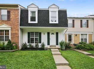 19454 Sandy Lake Dr, Gaithersburg, MD 20879