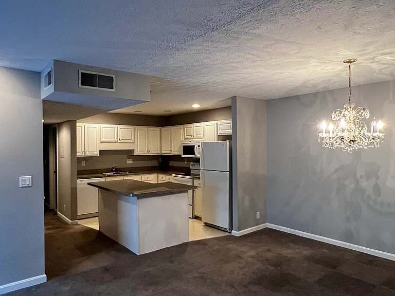 4204 Browns Ln #104 — Photo 4
