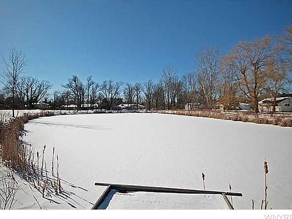 4th image of 4990 Cliffside Dr E