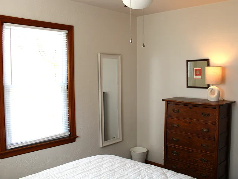 3038 S 9th St — Photo 12