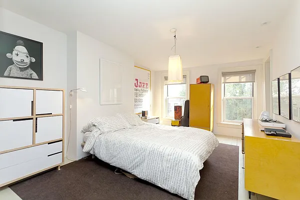 Rented by Corcoran | media 21