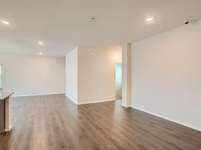 2310 Hankinson Ln — Photo 9