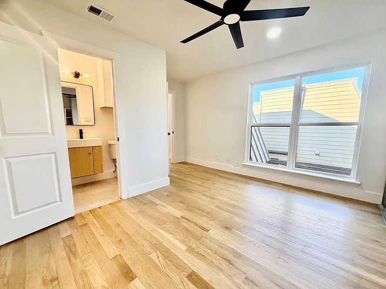 3929 Buena Vista St #F — Photo 15