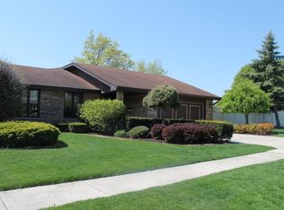 414 Sara Ave, Lemont, IL 60439