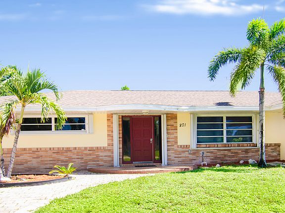 3rd image of 891 LYNDON Drive