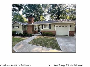 7716 Maple St, Prairie Village, KS 66208