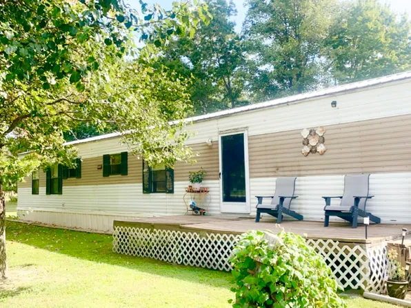 546 Bentley Rd, East Bernstadt, KY 40729