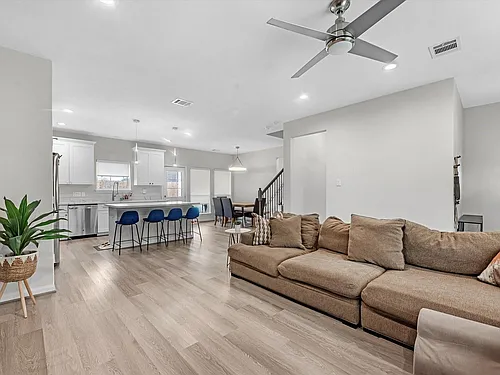 8407 James Franklin St Photo 1