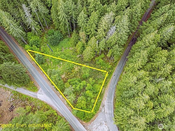 2nd image of 811 Herron Road NW