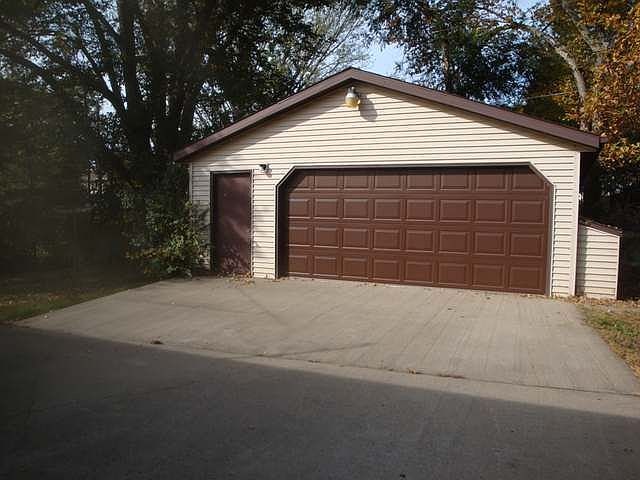 2nd image of 1810 Marian Dr