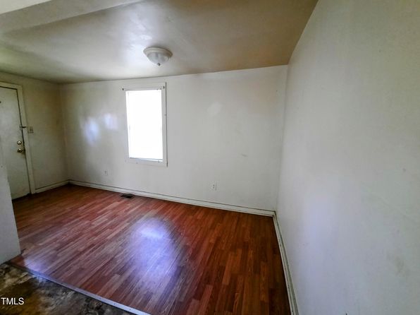 1004 Fuller St, Smithfield, NC 27577