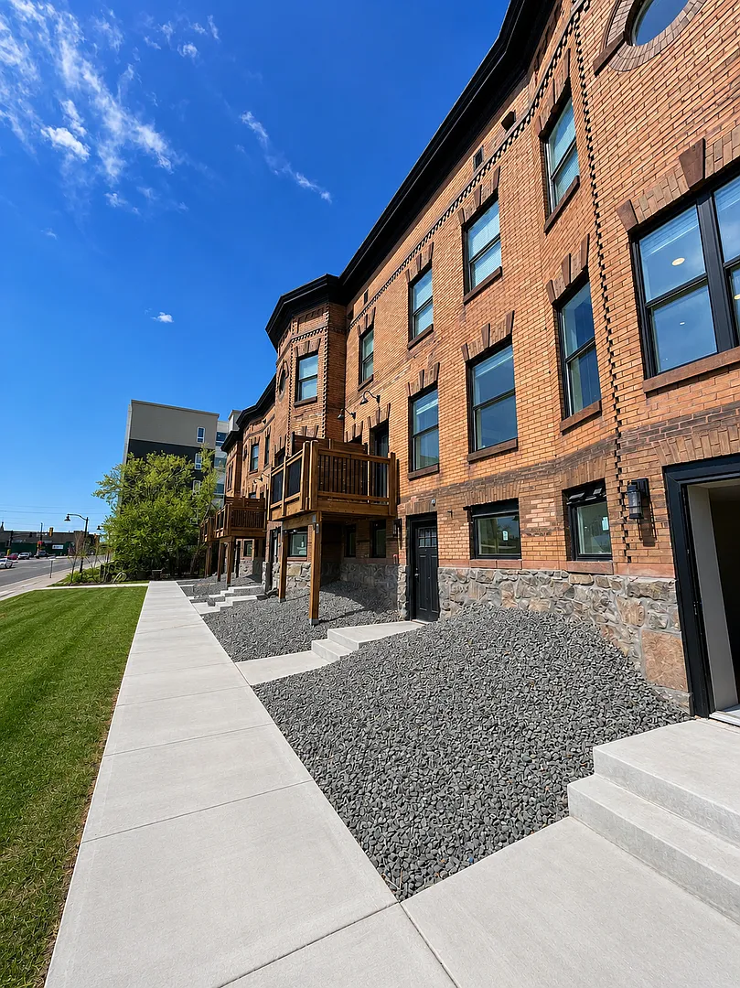Brewery Creek Terrace — Photo 2