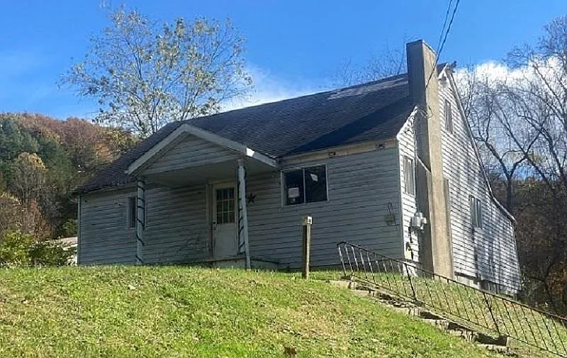 707 State Route 503 photo 1