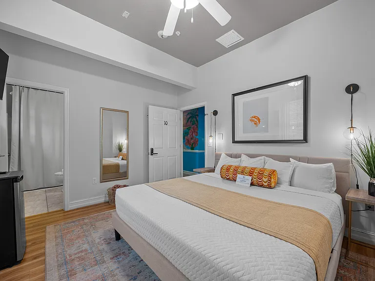 6609 La Jolla St #5 — Photo 5