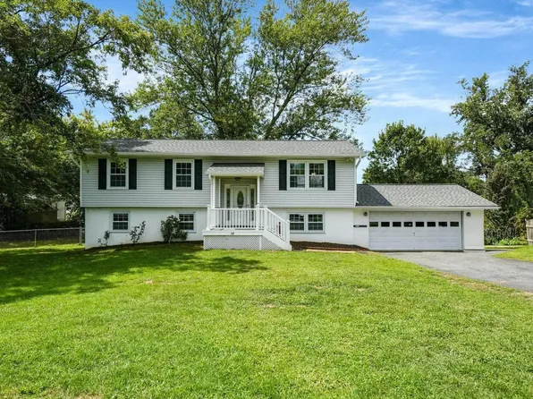 110 Austin Dr, Stafford, VA 22556