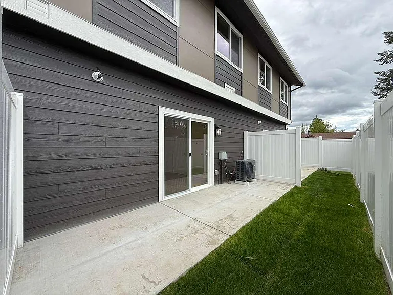 3925 E 32nd Ave #3 — Photo 7