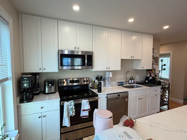 62-64 Waverly St #2, Brighton, MA 02135