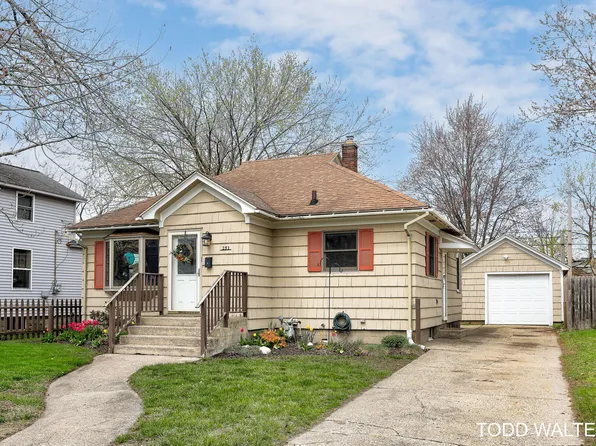251 W 21st St, Holland, MI 49423