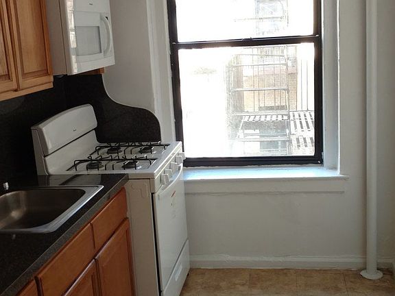 5th image of 12 Seaman Ave APT 4G