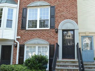 698 Pepperidge Rd, Mahwah, NJ 07430