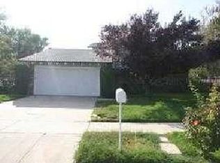 39653 Country Club Dr, Palmdale, CA 93551