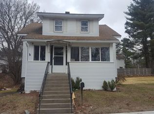 29 Palisades St, Worcester, MA 01604