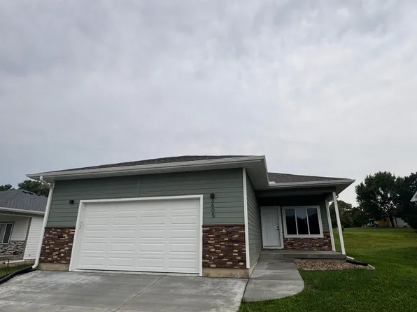 3605 Mach 1 Dr, Norfolk, NE 68701
