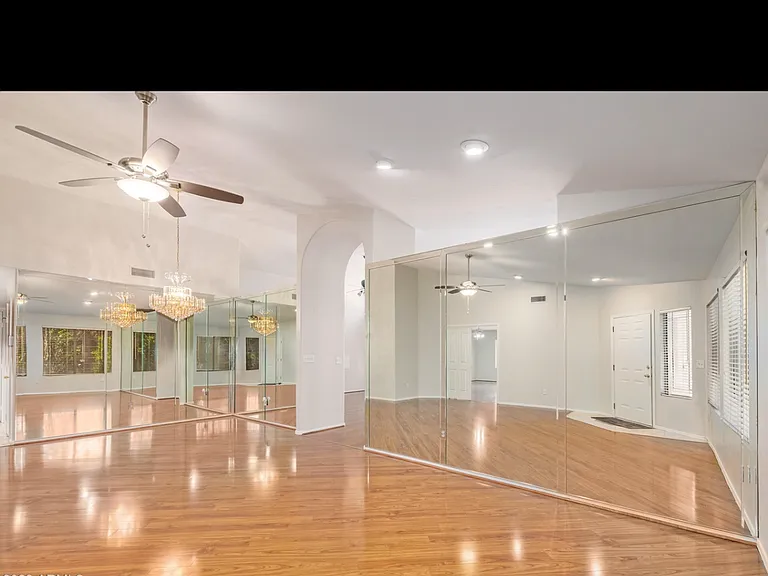 7432 W Aurora Dr — Photo 22