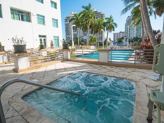 3rd image of 2670 E Sunrise Blvd #705