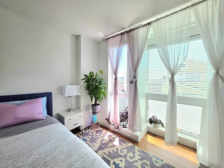 555 Fulton St #327 — Photo 10