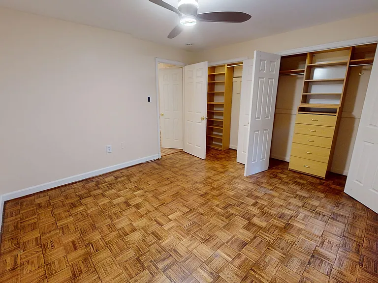 4621 1/2 Macarthur Blvd NW #A — Photo 8