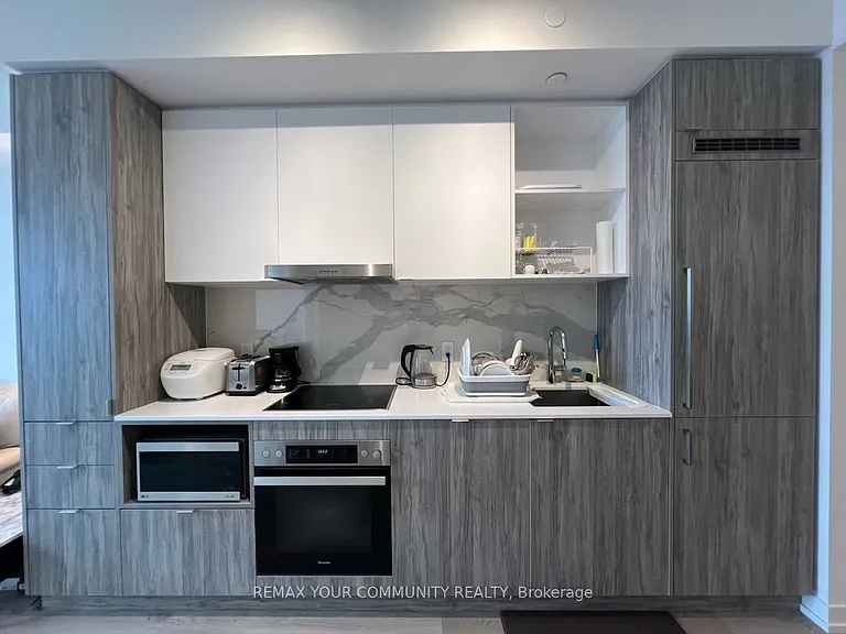 138 Downes St #7302 — Photo 10