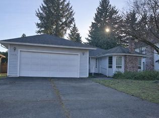 15474 92a Ave, Surrey, BC V3R 9B1