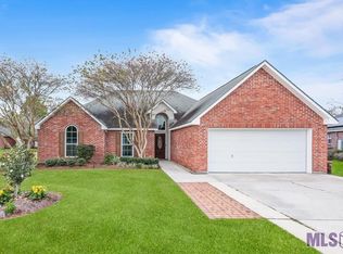30891 Summer Breeze Dr, Denham Springs, LA 70726