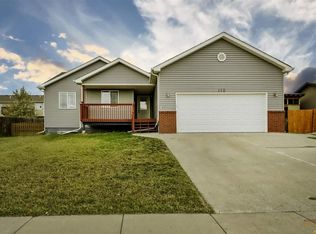 112 Savoy Cir, Rapid City, SD 57701