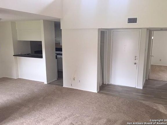 3rd image of 3843 Barrington St APT 256